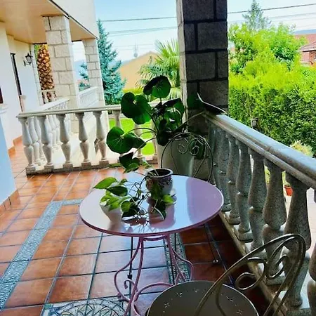 Vila Vivienda De Uso Turistico Maestro *